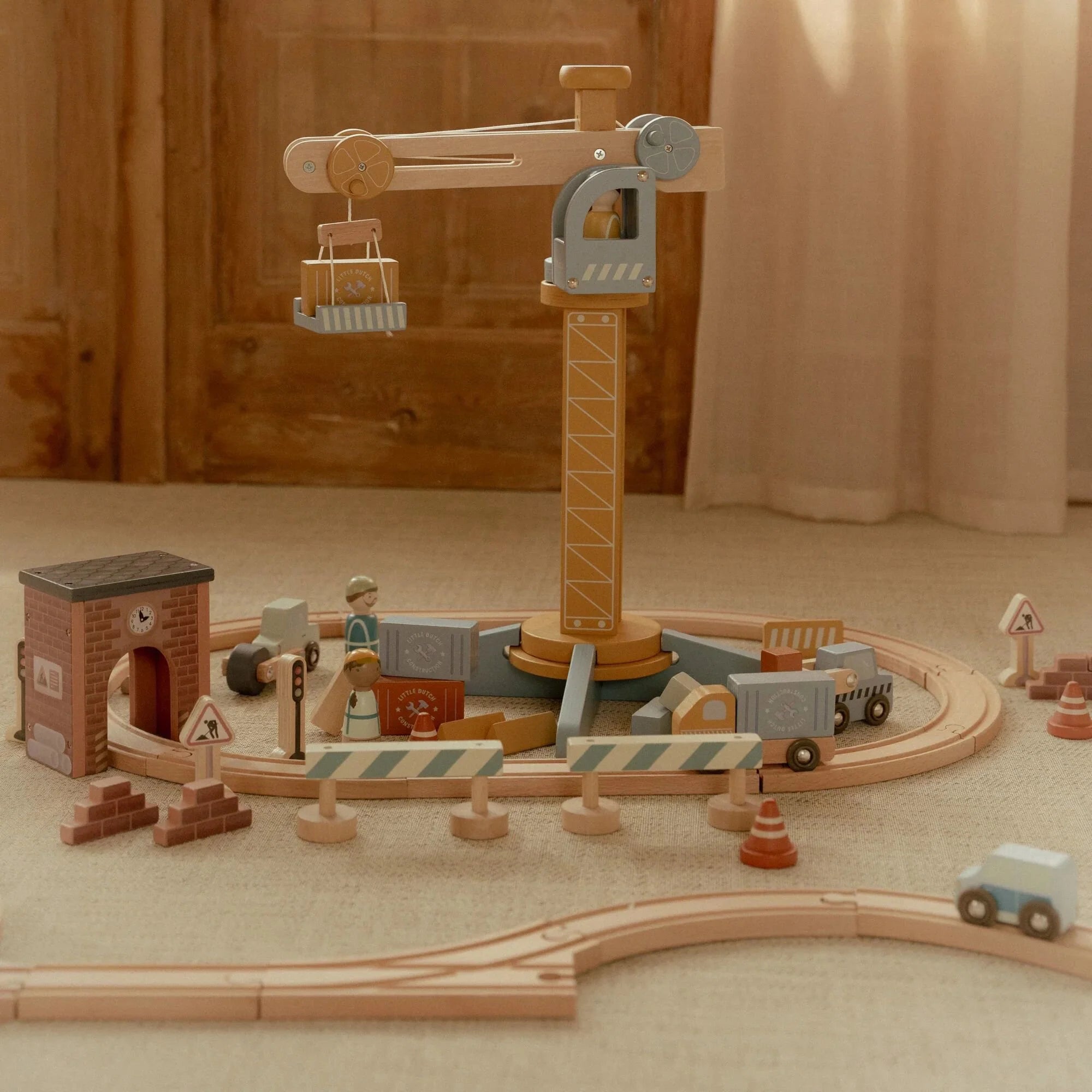 Wooden Crane Set